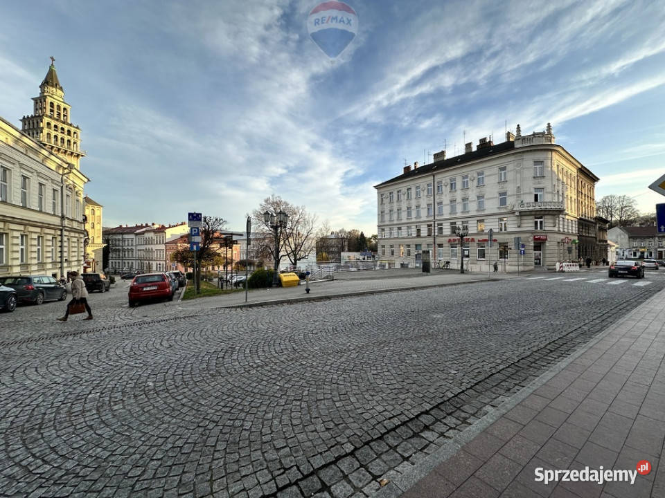 Całe piętro w reprezentacyjnej kamienicy Centrum Bielsko-Biała sprzedam