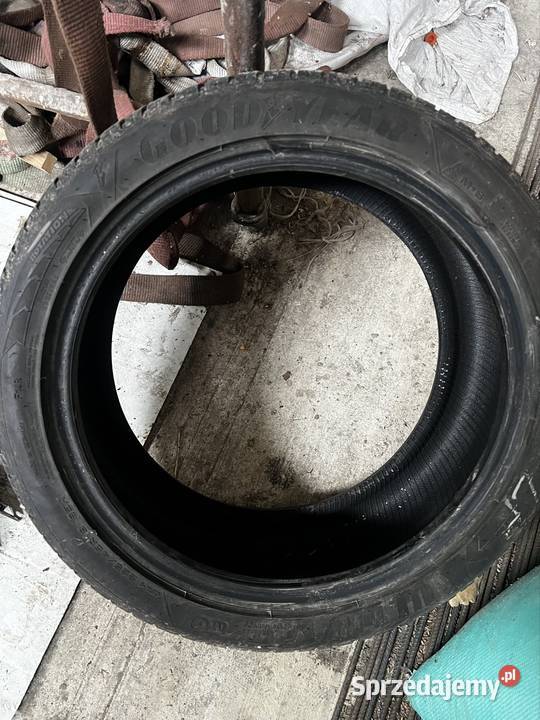 Opona zimowa goodyear 2254518 z 20r 5mm Goodyear