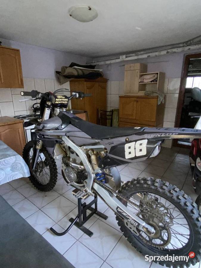 Yamaha YZF 250 2016r Wtrysk nieuszkodzony Łączna sprzedam