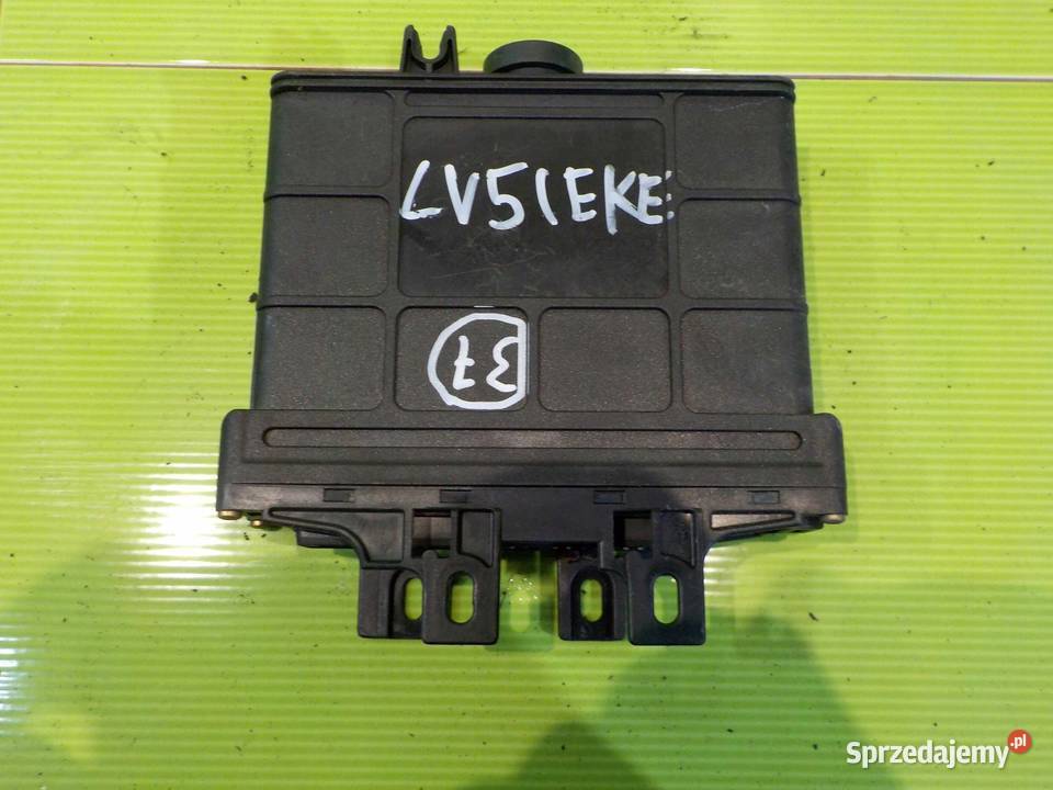 AUDI A3 8L LIFT 18 B 01r sterownik komputer Suków