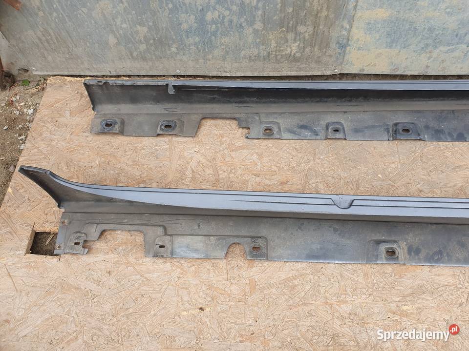 BMW 5 F10 LISTWA PROGOWA PRAWA 7184774 Międzychód