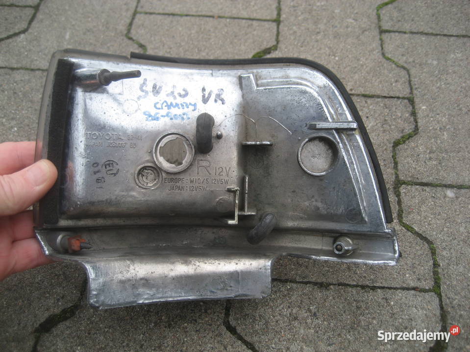 toyota camry 8690 kierunkowskaz prawy 3241 osobowe Rakoniewice