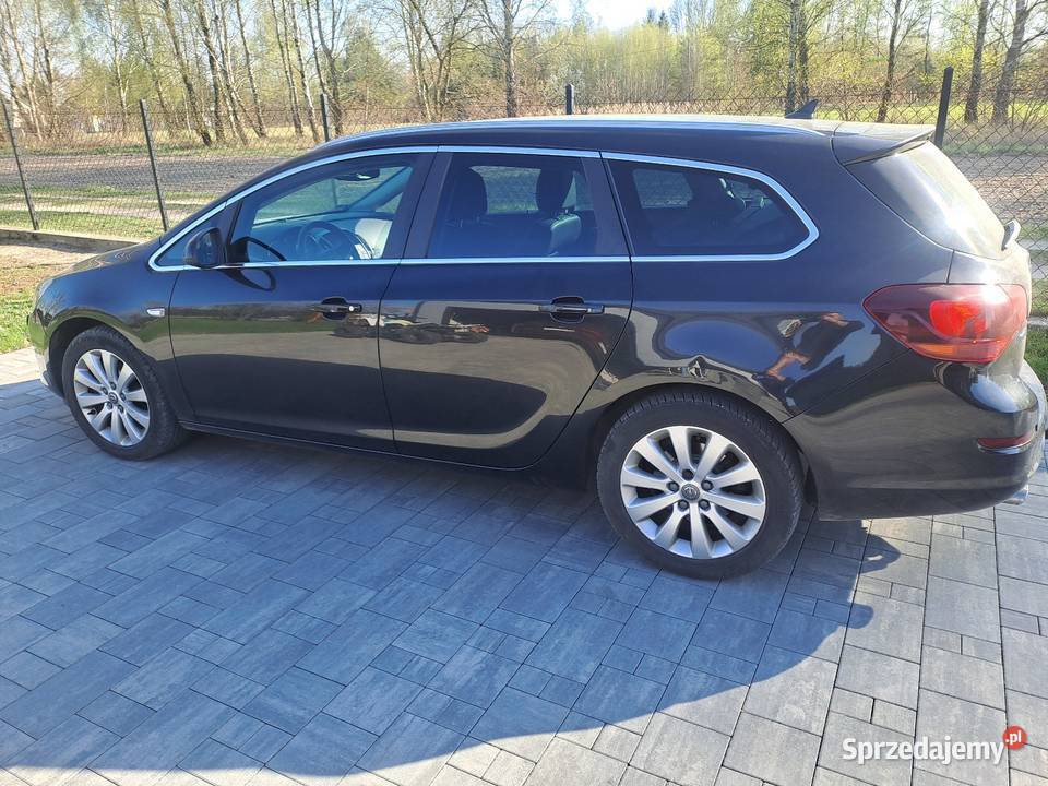 Opel astra j Astra Wiązowna