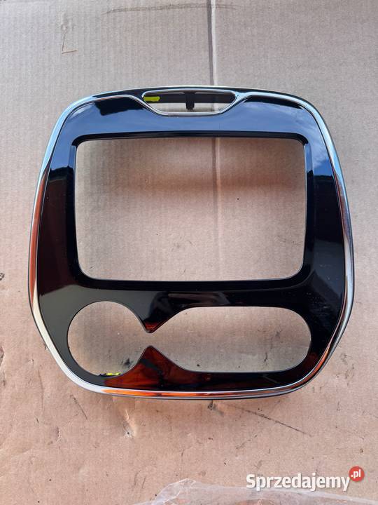Panel ramka ozdobna radia Captur I 682702540R