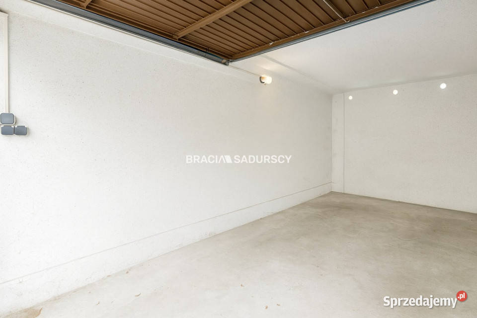 Ogłoszenie garaż Kraków 1658m2 Sprzedaż