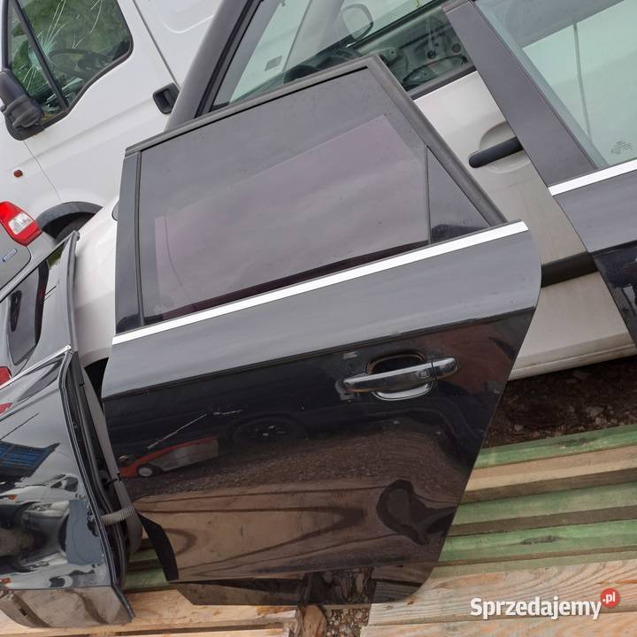 Audi A4 B8 Avant Kombi drzwi kompletne kod Rok produkcji 2008 śląskie Jastrzębie-Zdrój