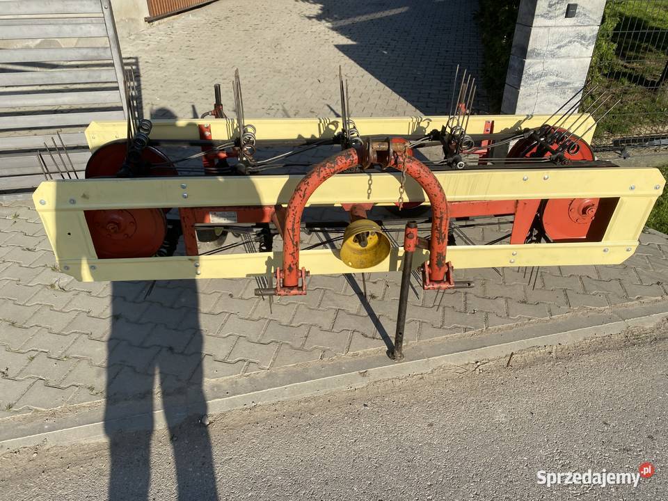 Zgrabiarka taśmówka prawie nowa Lusławice