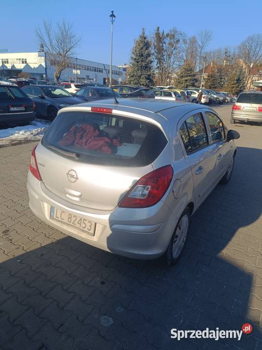 Opel corsa benzyna