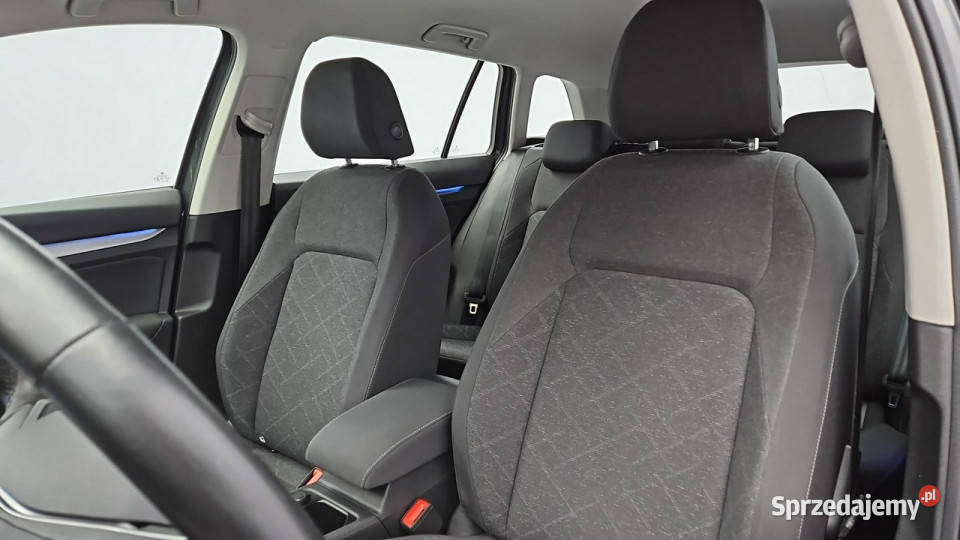 Volkswagen Golf VIII 20 TDI Life Z Polskiego szary Warszawa