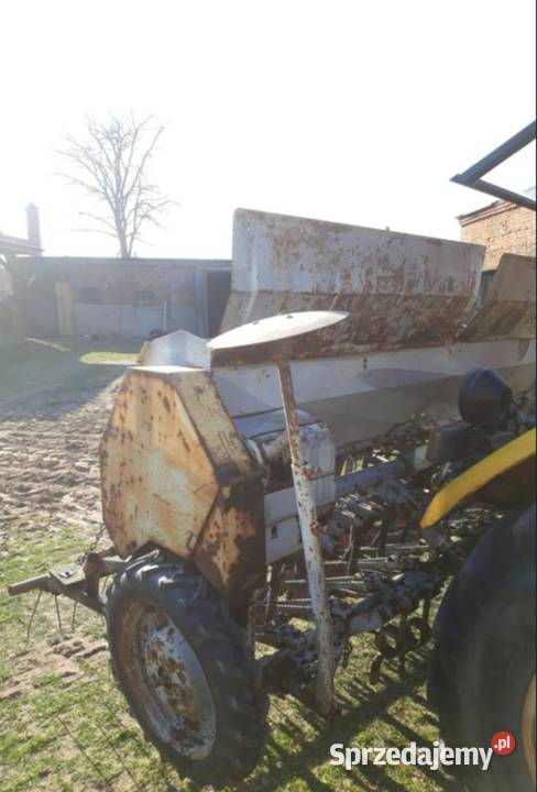 Siewnik agregat i rozrzutnik nieuszkodzony Talarkowo sprzedam