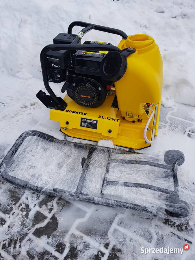 Nowa zagęszczarka Komatsu ZL32HT Kamionka