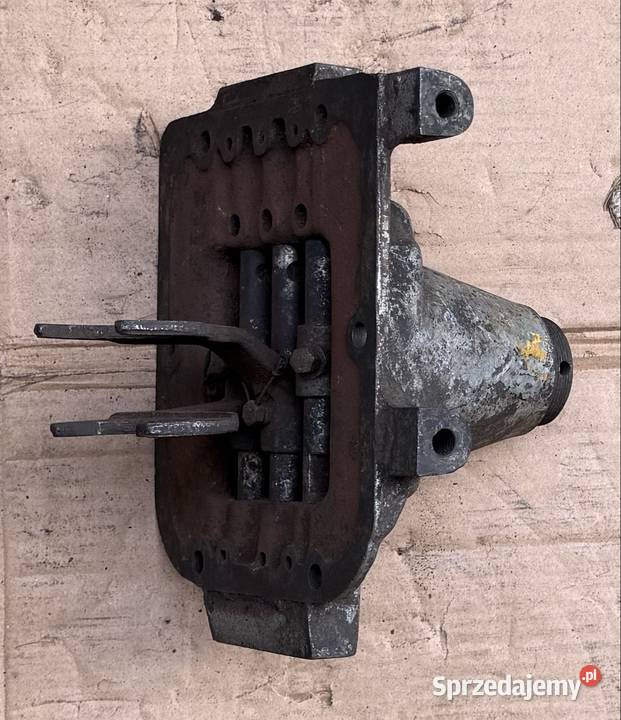 Pokrywa skrzyni biegów Gaz 51 Lublin śląskie Lubliniec