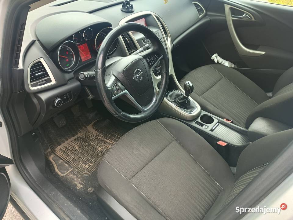 Opel Astra J 13 diesel 95 2011r VAT marża Radom