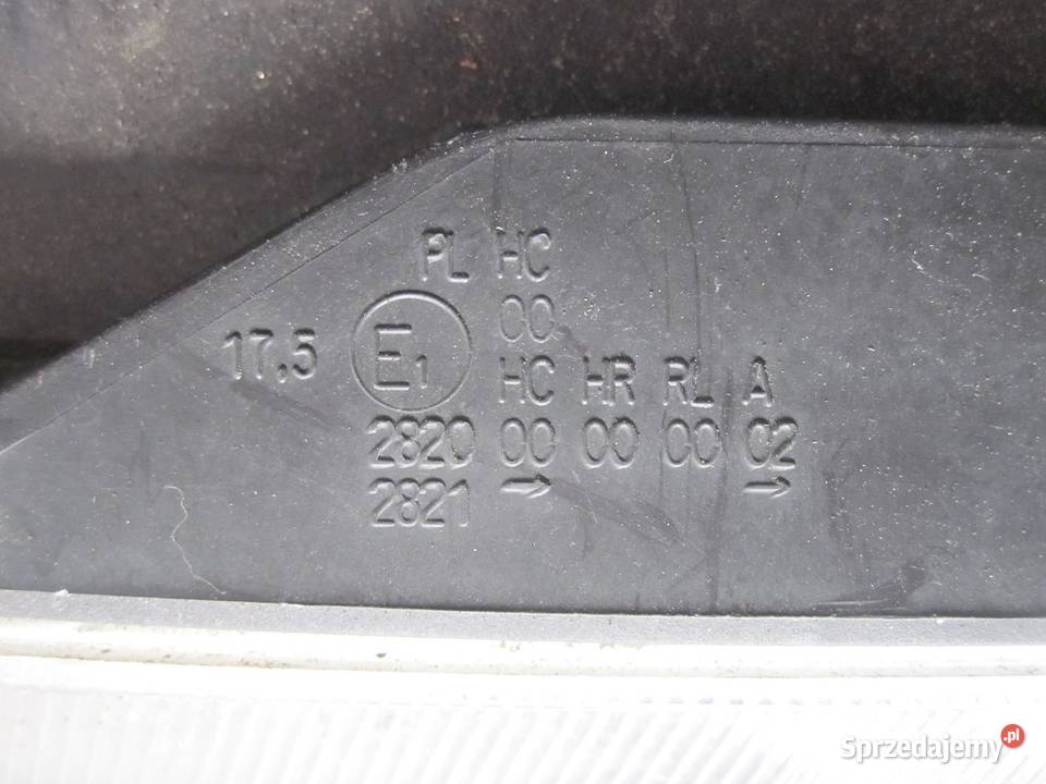 Opel Astra J 2012 lampa lewa przód 13253656 świętokrzyskie