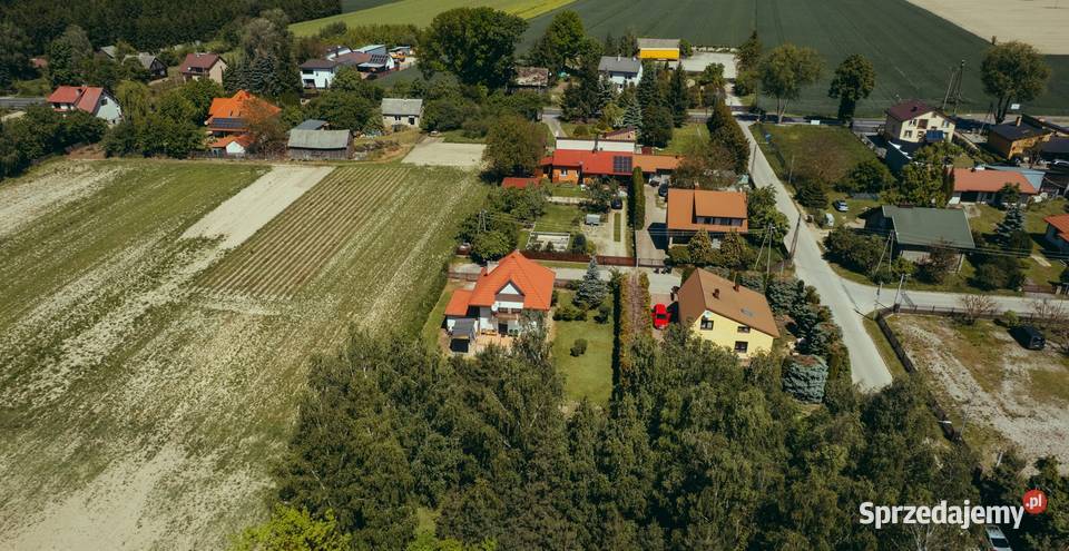 Dom jednorodzinny na osiedlu w Ugniewie 950 000 Liczba pokoi 4 Ugniewo