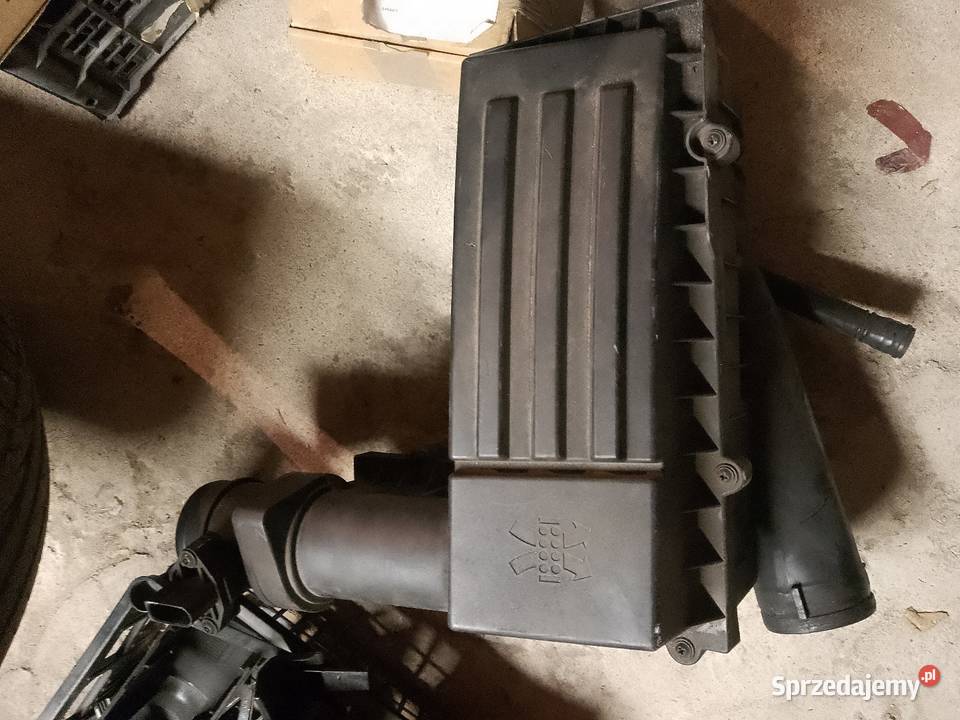 Obudowa filtra powietrza golf 5 Piotrków Trybunalski
