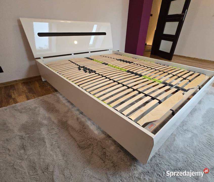 Łóżko Azteca Trio biały połysk używane plus mazowieckie Ślężany