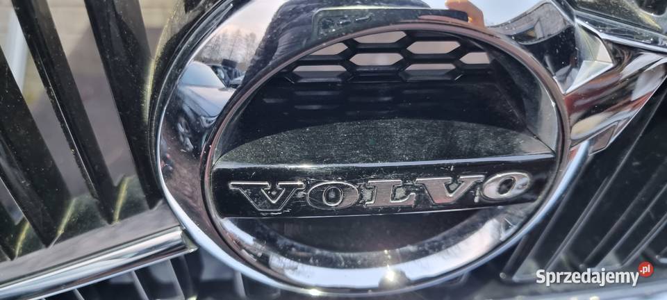 Zderzak przedni Volvo XC60 II 2021r Halogeny Radomsko sprzedam