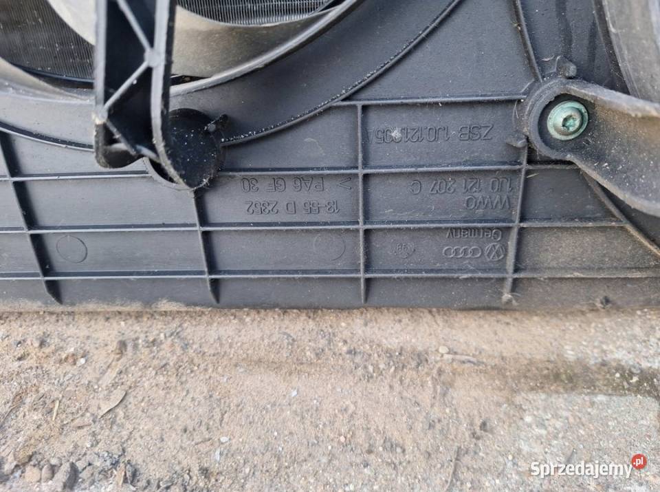 Chłodnica cieczyklimatyzacji kompletna Vw Golf osobowe Pozostałe Gostynin sprzedam