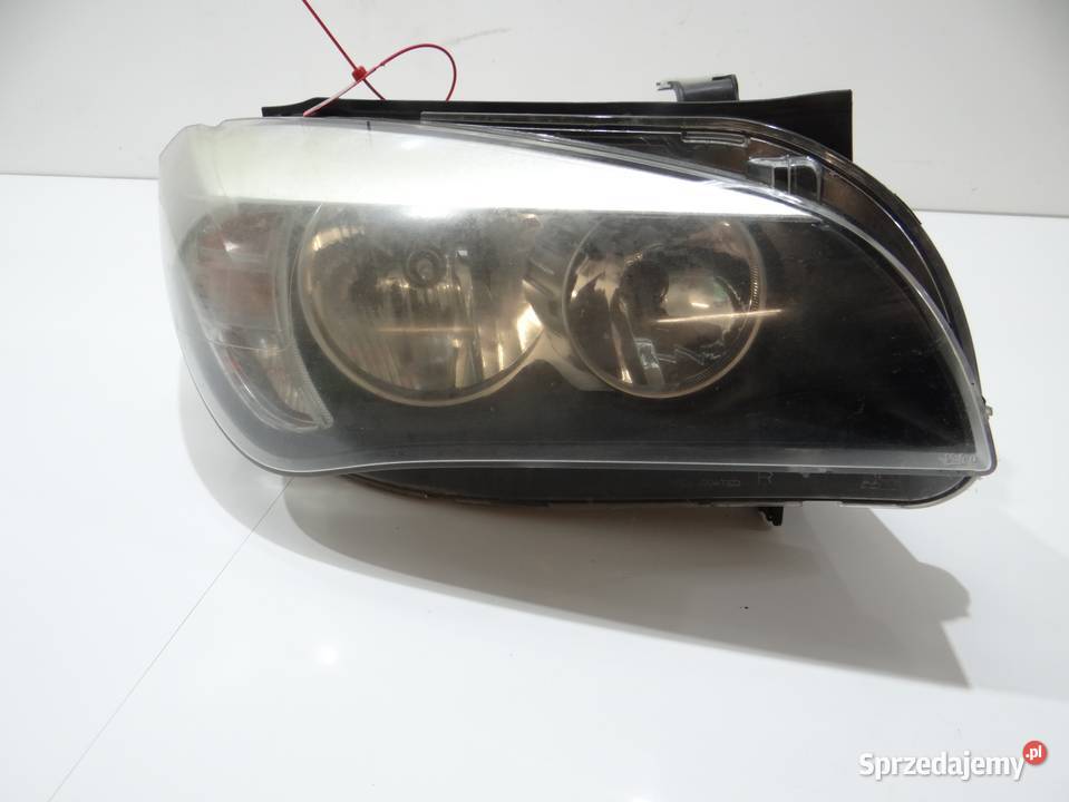 LAMPA PRAWA PRZEDNIA PRZÓD BMW X1 E84 7290236 osobowe Strzyżewice