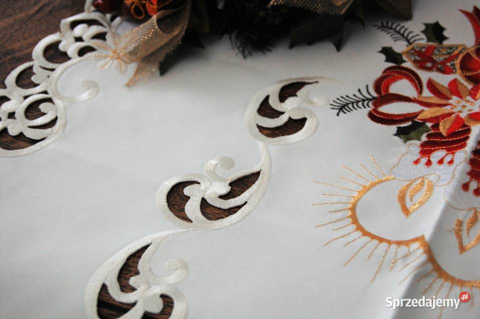 Bieżnik obrus świąteczny haftowany poliester 121 Lublin sprzedam