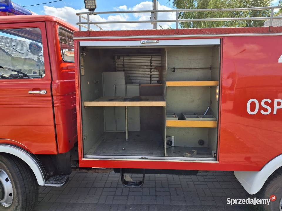 Wóz strażacki MercedesBenz 7490kg Bonikowo