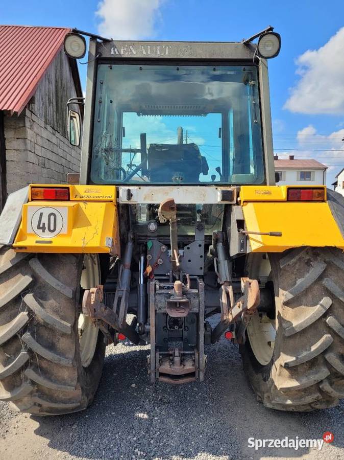 Ciągnik rolniczy RENAULT 10654 Przyrów