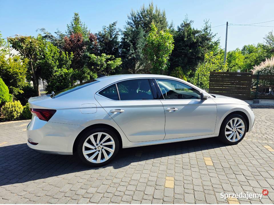Zgłoś KODA Octavia sedan 20 TSI 4x4 190 DSG śląskie