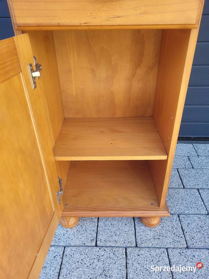 Szafka słupek drewniany vintage kujawsko-pomorskie Niwy