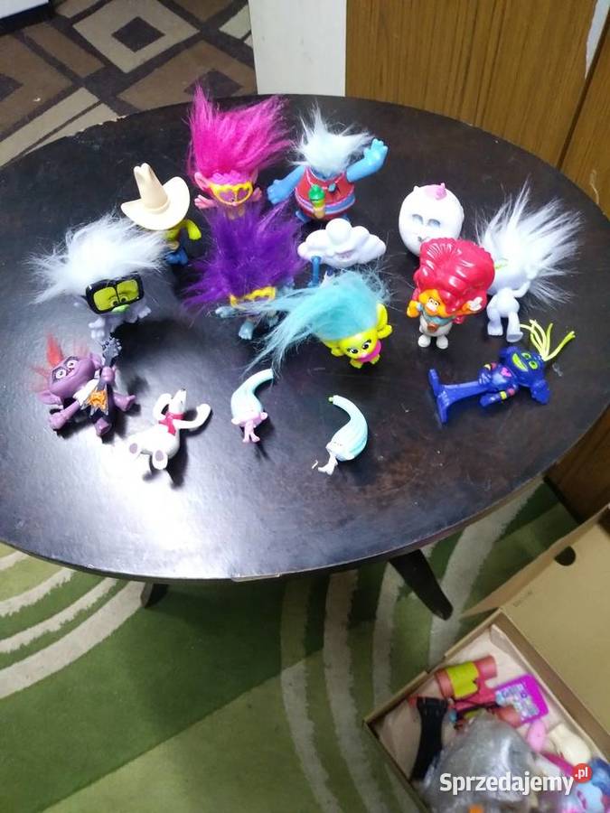 małej Księżniczki figurki pokemony i inne Olsztyn