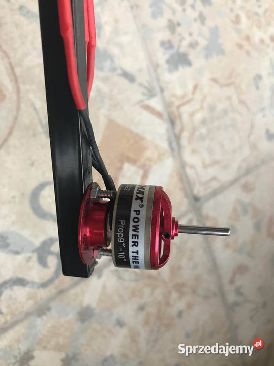 4 x silnik EMax CF2822 Prop910 111V 4 x Modelarstwo