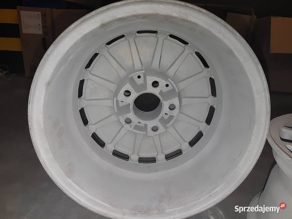 Mercedes W124 W126 W201 Felgi 5x112 Gullideckel