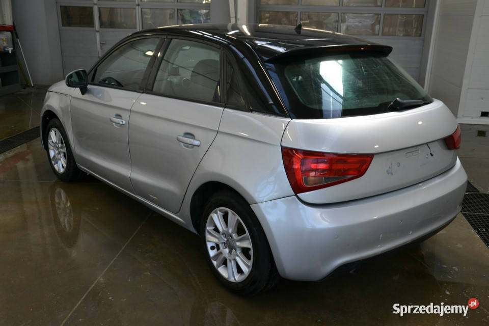 Audi A1 12 benzynka 86 climatronic nawigacja manualna Kęty