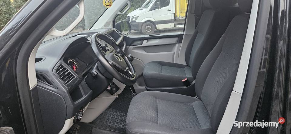 Volkswagen Transporter T6 Long69000pln czarny