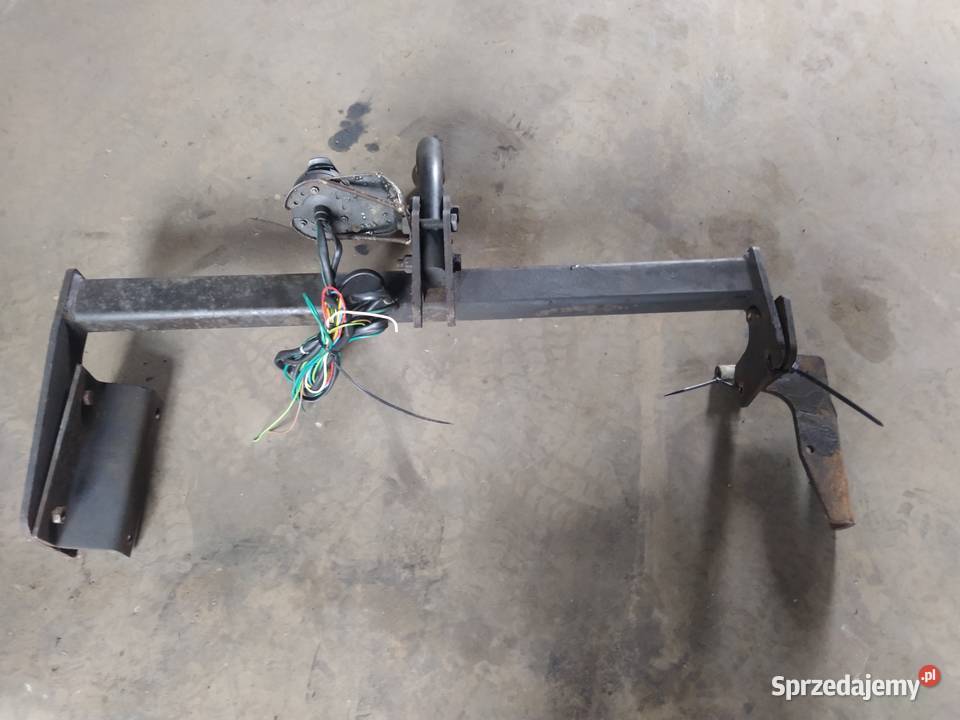 Hak holowniczy Volvo V40 2001 Holowanie