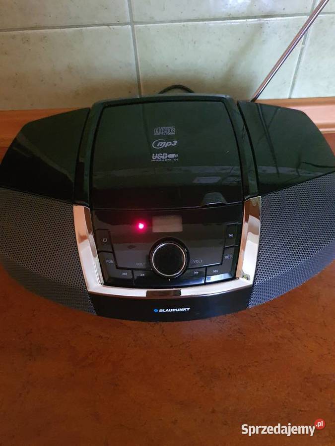 Radioodtwarzacz MP3 USB FM CDwszystko sprawne