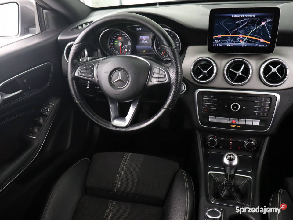 Mercedes CLA 180 1595cm3