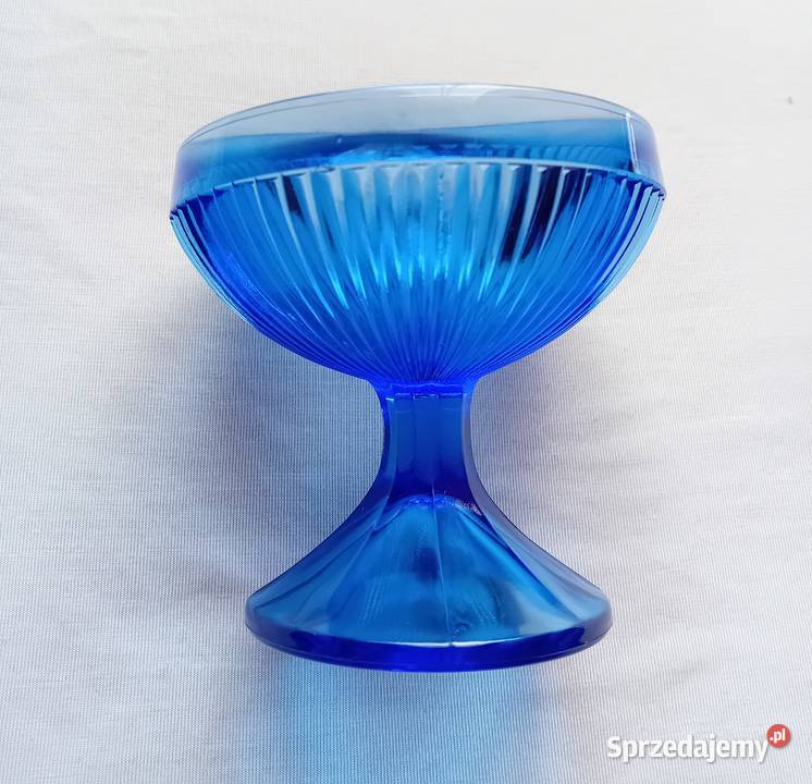 Kobaltowy pucharek AB Nybro Glasbruk Szwecja II Koźminek