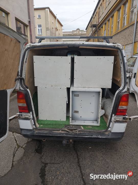 Transport towarów przeprowadzki gruz złom Grobniki