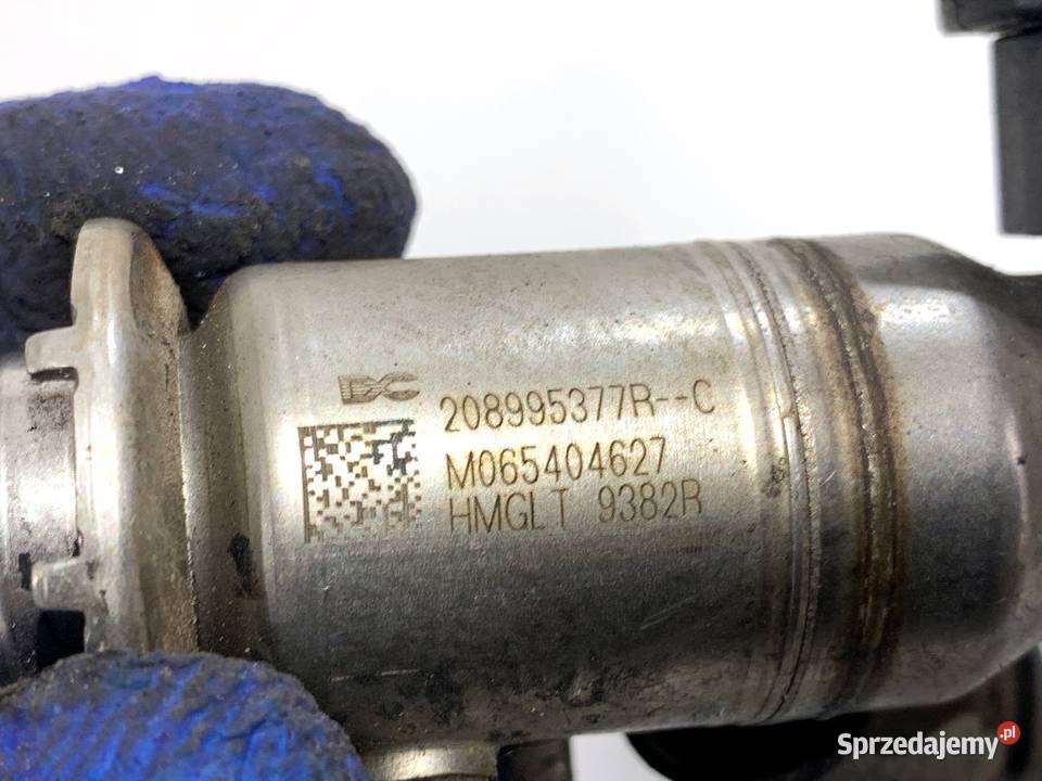 WTRYSKIWACZ SCR DACIA DUSTER 208995377R 15 116