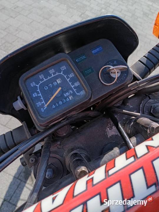 Suzuki dr su 600 1986 r sprowadzony Suzuki