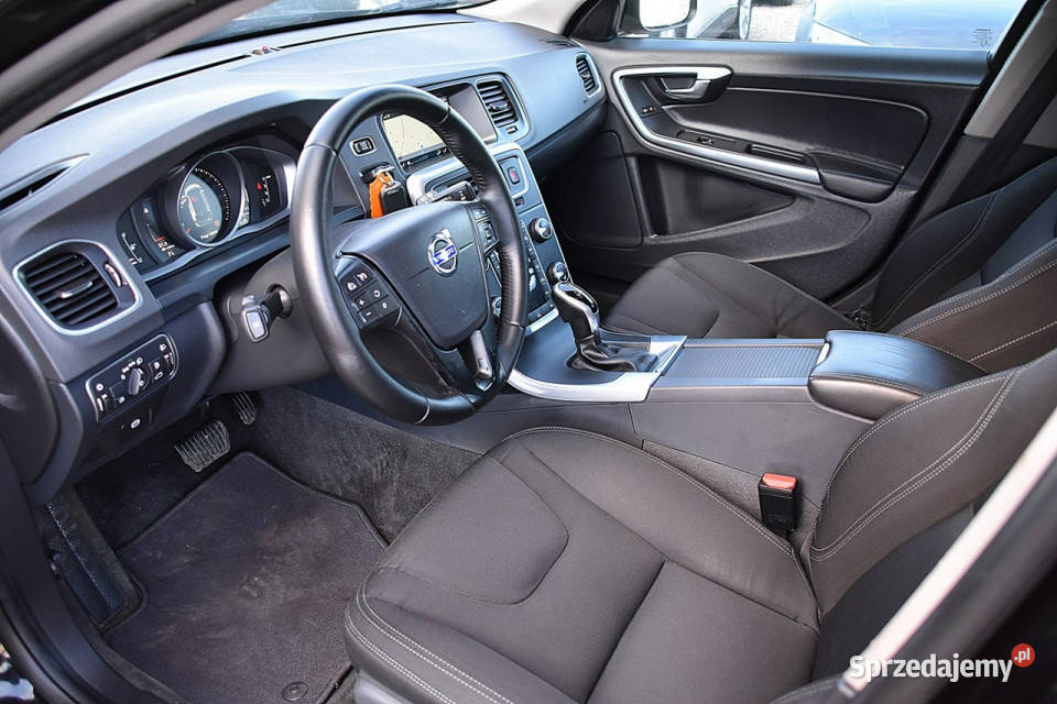 Volvo V60 20D3 150 Navi Alu Led Podg Fotele ESP