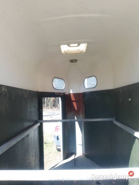 Przyczepa do przewozu 15 konia DMC 1100 2 Żerdzina