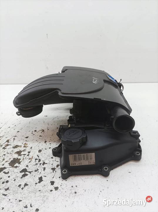 POKRYWA ZAWORÓW 1121000010 BP0148900090 1KR 10 Głowice cylindrów