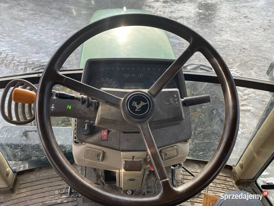 John Deere 6110 Premium biegi pełzające Biała sprzedam