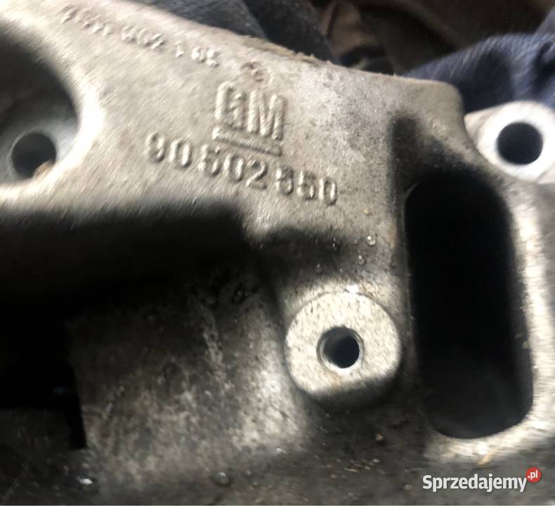 łapa pompy 90502550 pompa Saab 22 Tid Opel Pułtusk