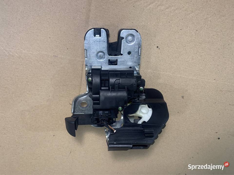 8K9827505A Zamek tylnej klapy bagażnika audi a5 Szczecin