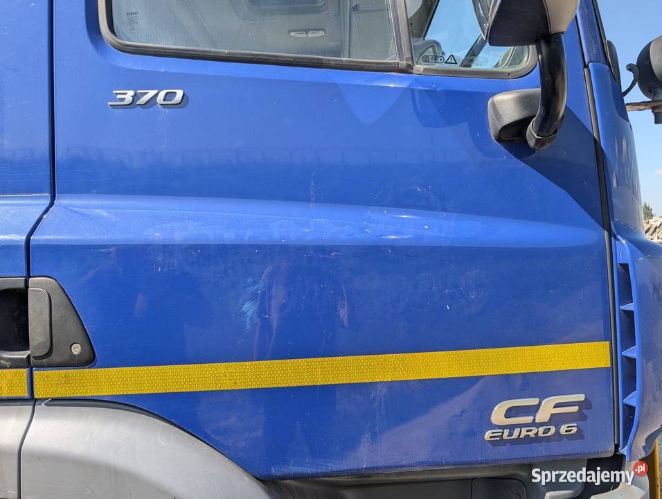 Piaskarka DAF CF370 6x4 2015 15000kg