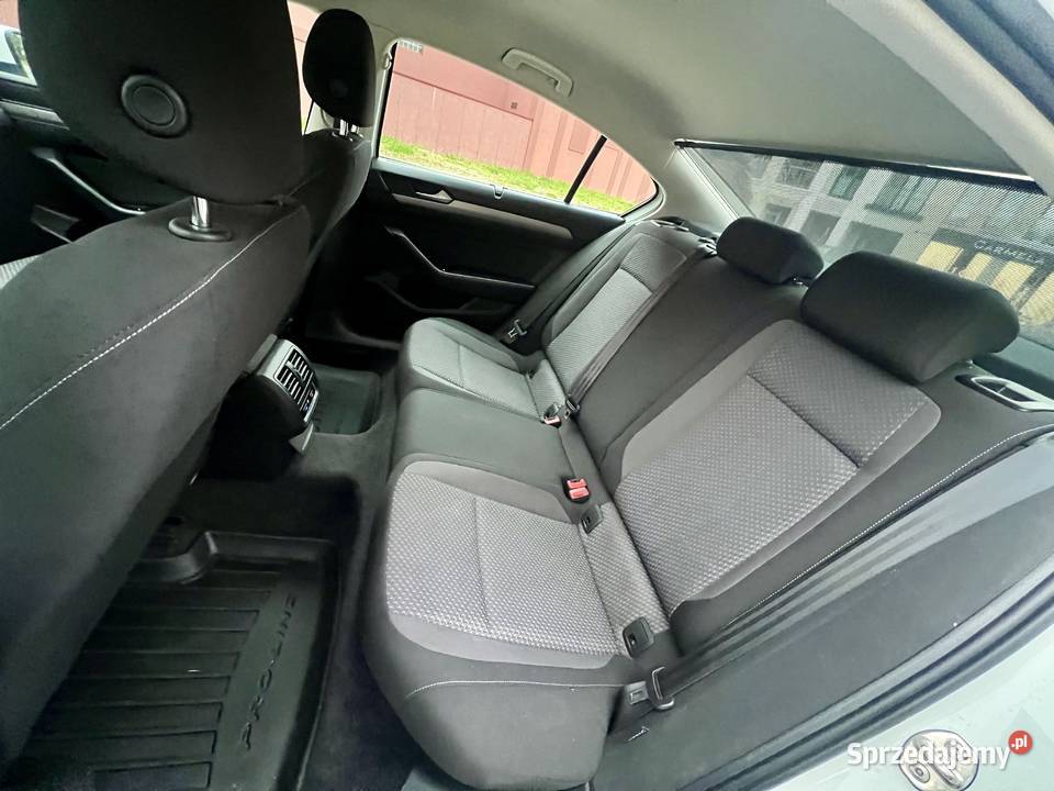 VW Passat B8 Salon Polska ORYGINALNY LAKIER I światła przeciwmgielne Kielce
