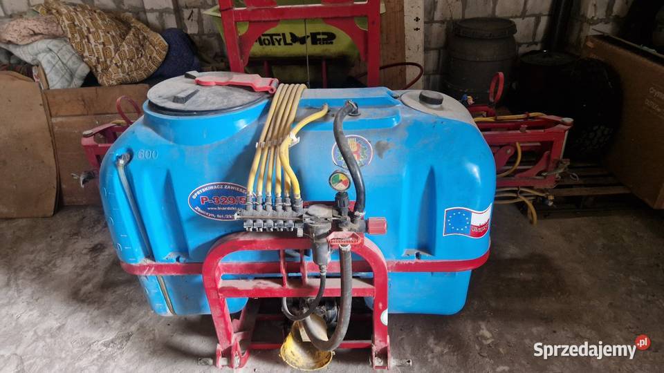 Opryskiwacz zawieszany nieuszkodzony Ogarka